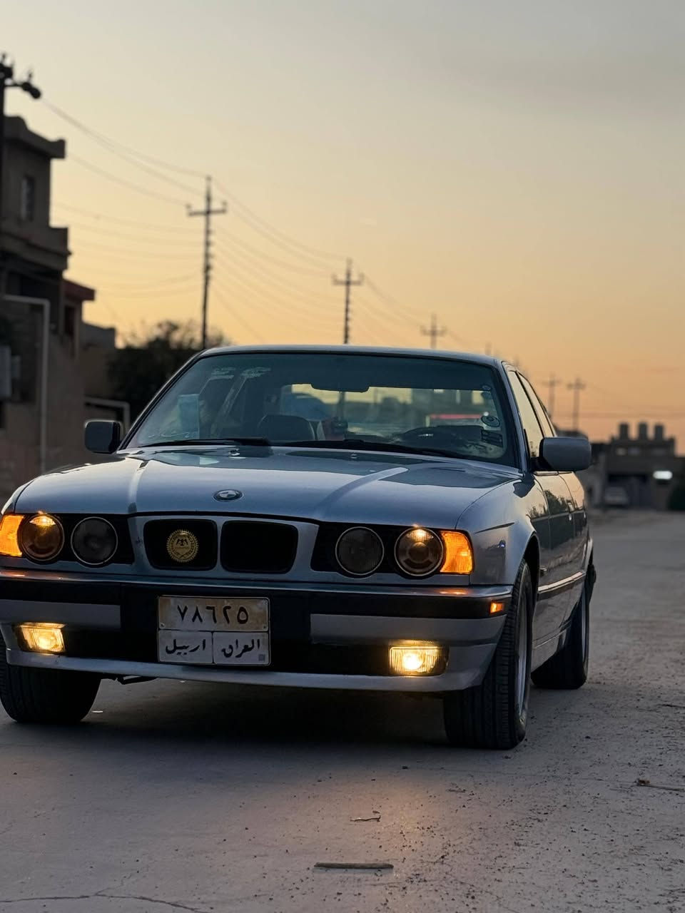 سلام عليكم
525 اصل اوتو 
كير محرك صقر 528 محرك جديد شاد قبل شهر
السياره فول عده السلايت
موديل 1995 اصل 
تبريد ثلج 
رقم اربيل ثاني يوم تحول 
دواخل اسود جلد 
بدون ظربه
تخم تاير جديد 
صدر امامي خلفي جديد
كهربائيات كلهه شغاله سياره جاهزه 
عنوان كركوك 
سعر 68$ بي مجال شي قليل 
***********
اخوان الشراي يتصل بي خير ويدلل 
والموشراي لا يخابر لا يتعبني ولا اتعبه
