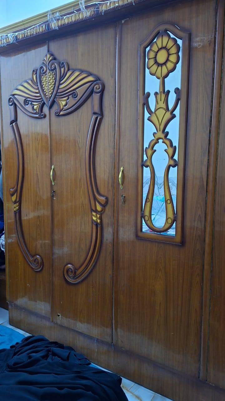 غرفه اخشاب للبيع سعر 500 موضحه بلصوره التفاصيل 
العنوان كرمه علي ***********
بيها مجال لشراي
