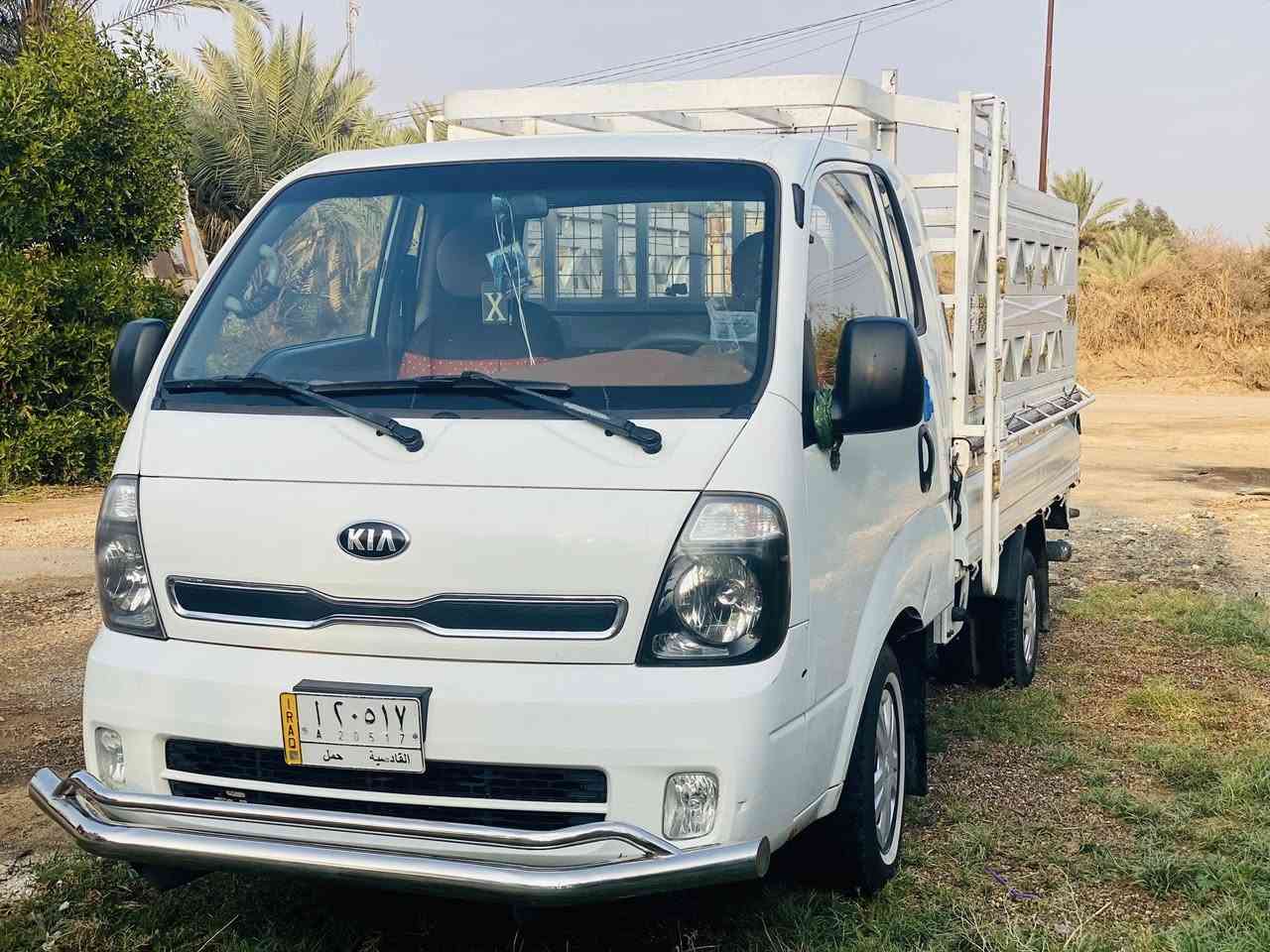 ￼ سلام عليكم سيارة للبيع￼ كيا بنجو مقفول السيارة وبعد العامة مدير 2017 السعر￼ 120 رقم الهاتف***********
