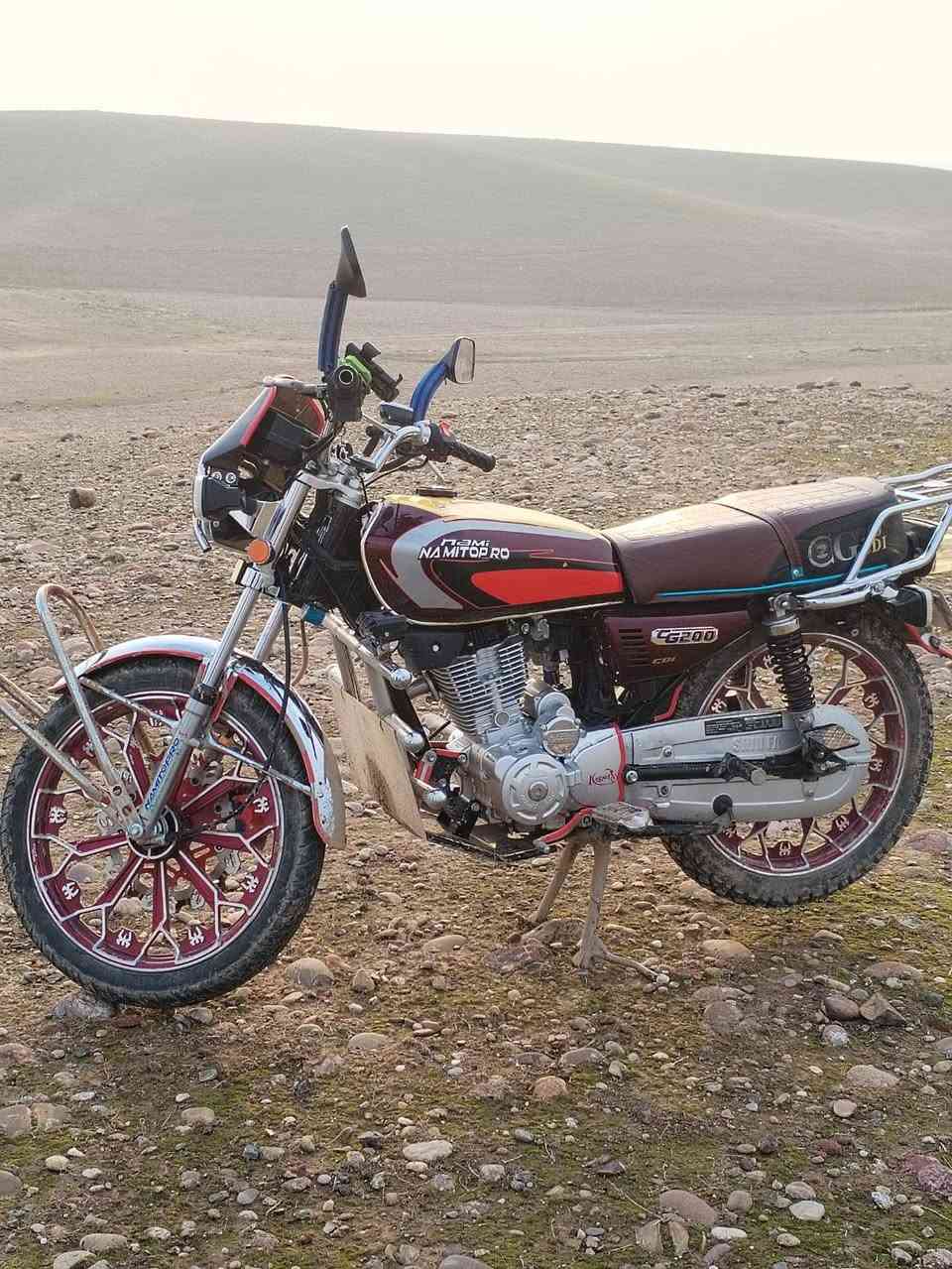 السلام عليكم 
للبيع 
موطور  نامه برو موديل 24 محرك 200
منفيس وياه تشغيل عن بعد 
محرك كبس ما مفتوح تواير جدد موطور كلو شرط 
سعرو 750
***********
