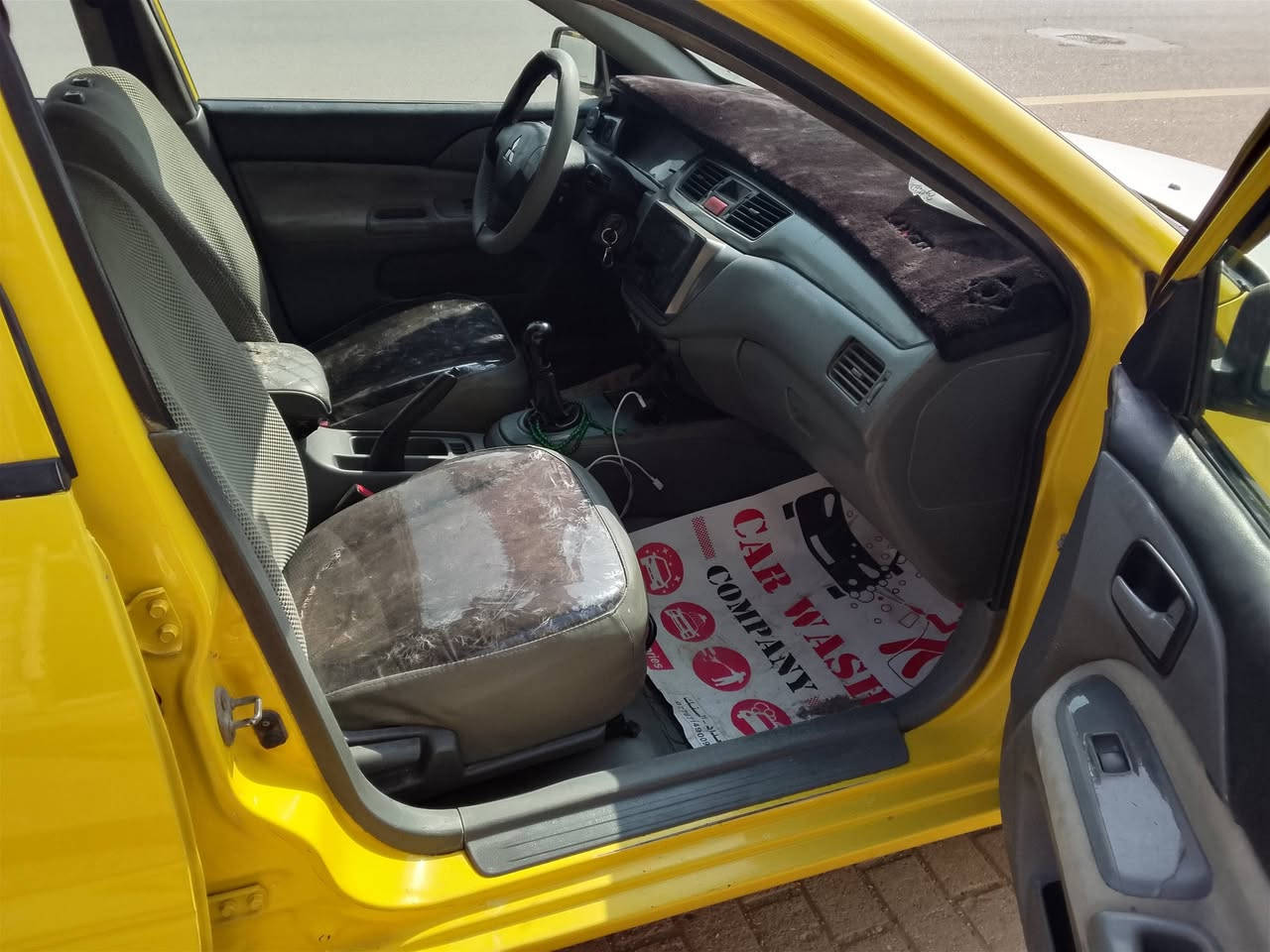 لانسر شركة عامه موديل 2010 السياره بيها صبغ حزام لا تبديل ولا ضربه مكينه 2000 توه شاده صدر وتبريد وكير تخم تاير جدد سنويه ورقام هيئة جدد تحويل مباشر السعر 65 بيها مجال مكاني بغداد ***********.               ***********
