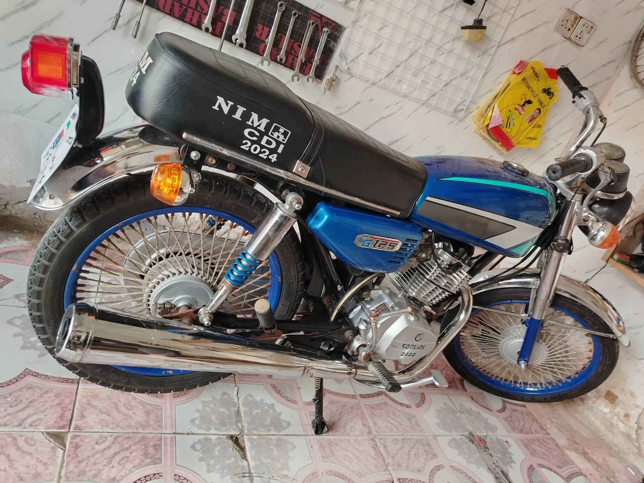 سلام عليكم البيع موديل، 22ثنينهن كفاله عامه كهربائيّ شغاله ومامفتوحه سعر 750الوحده وبيهه مجال بصيط خاص مفتوح الو تصال على الرقم ***********مكاني شطره دراجه جاهزه وراقهه كامله وبسمي
