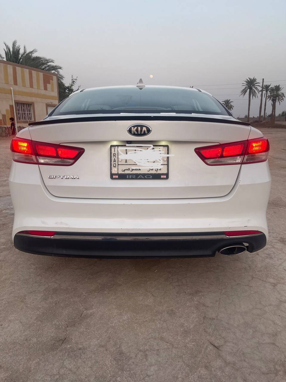 سلام عليكم
كيا اوبتما مديل 2016 امريكي
مواصفات نص فول دواخل خليجي 
السياره جاهزه محرك وكير وتبريد وحداديه طخم تاير جديد توني شاده
حادثها دعاميه مكفوله من التبديل  بيها نص من البنيد ولمدكر صبغ 
بيها رصعات تشليع بصيطه 
السعر 129
السياره بسمي مكاني ناصريه مركز 
***********
