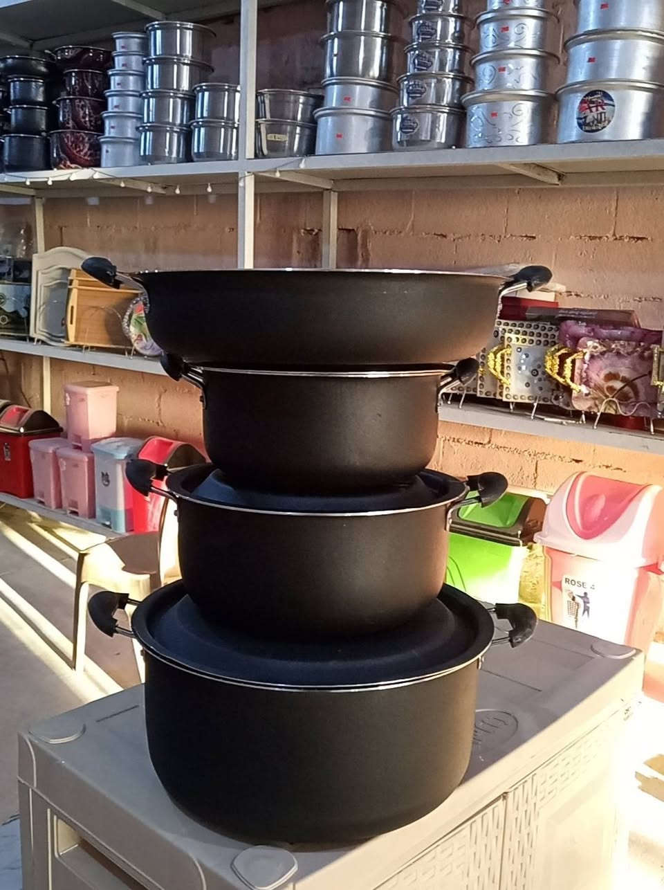 رجع توفر كدر التيفال القياس الكبير 34cm
سيت يتكون من 4 قطع تبسي 1 و 3 كدر
بلونين الاسود
والاسود الفضي

للطلب والاستفسار مراسلة الصفحه
او واتساب ***********
#توجد_خدمة_توصيل

العنوان عفك حي العسكري شارع البطاقه الوطنيه الجديده ومدرسة البواسل
مجاور بيت سعيد عطاالله
