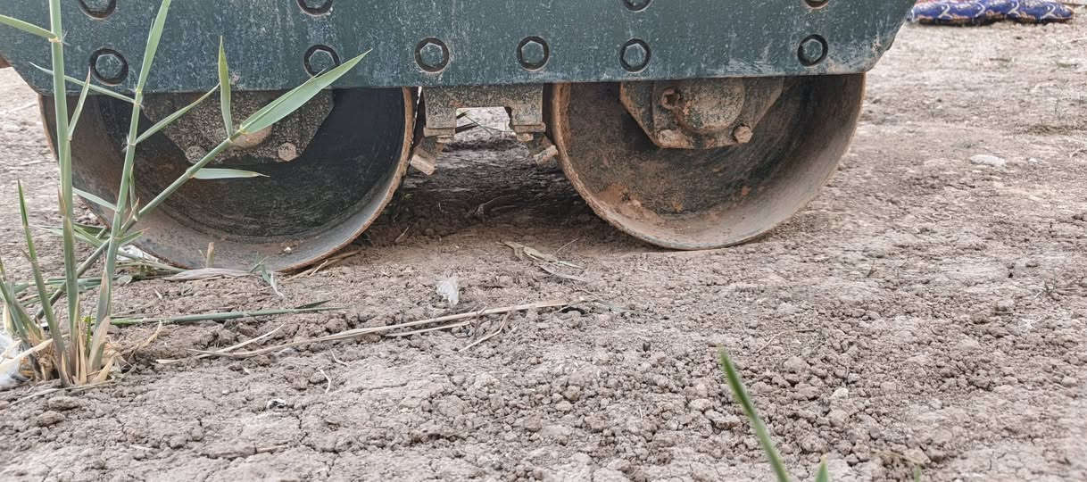 حادله ساكاي للبيع شغاله جاهزه سعر ١٧ ورقه
***********
