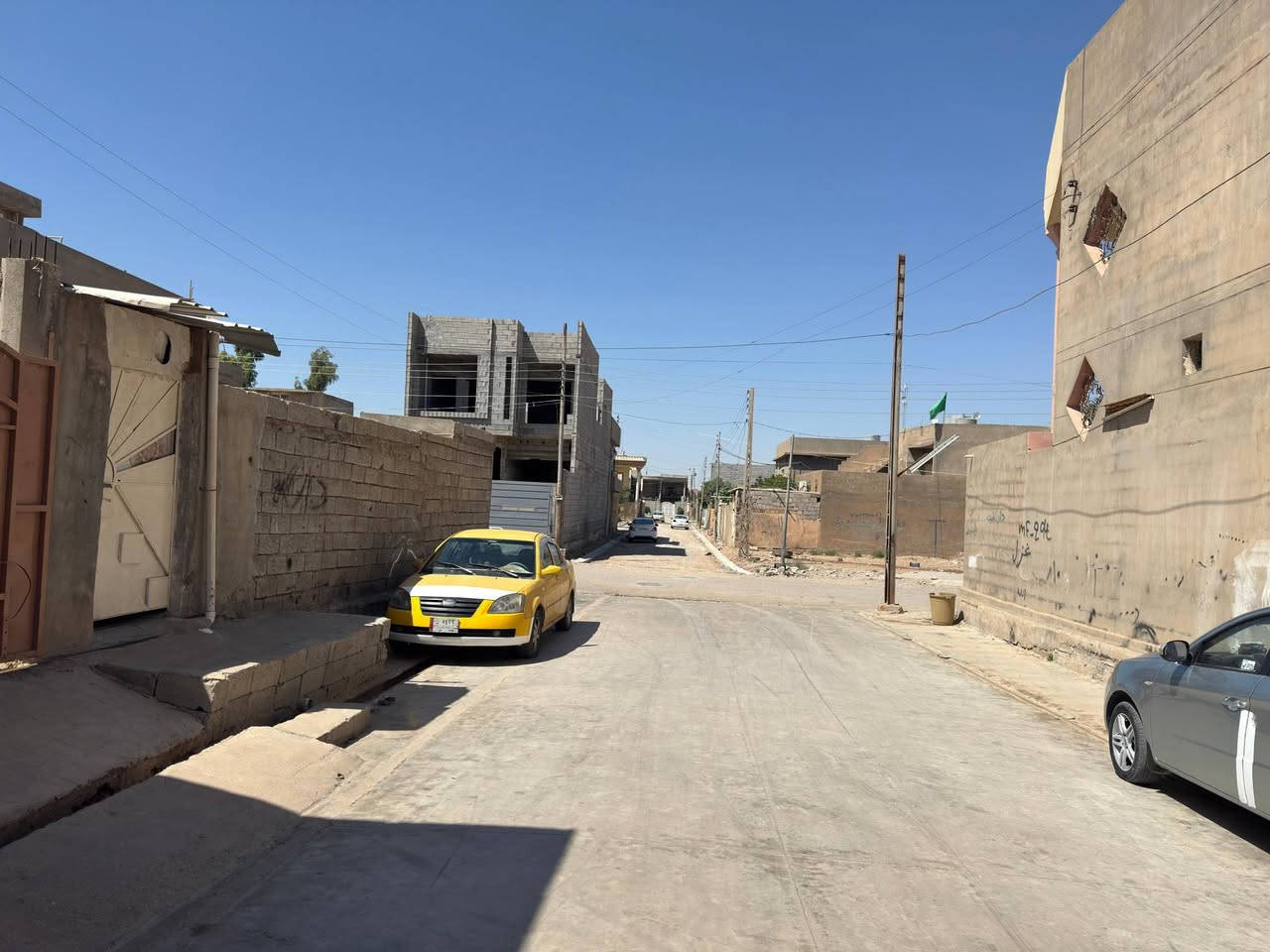 بيت طابقين للايجار طابو مساحة 150 متر في منطقة حي العسكري شارع حلوه والشارع تبليط للأستفسار ***********
