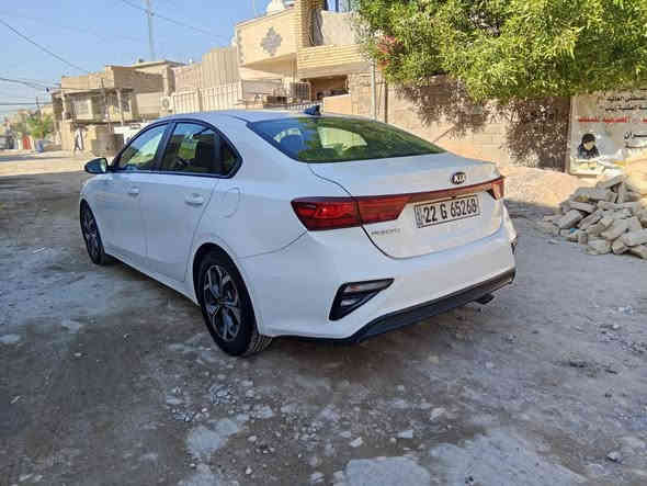 السلام عليكم كيه فورتي مديل 2019وارد أمريكي صور الحادث منشورة السيارة جديدة وجاهز مكينة وكير وحداديه وصدر وتبريد وتخم تاير مكفولات مكينة 2000دوش رقم اربيل جديدة بسمي كيرAT ماشيه 65العنوان بغداد الامين الثاني رقم الهاتف ***********السعر126وبي مجال شي بسيط
