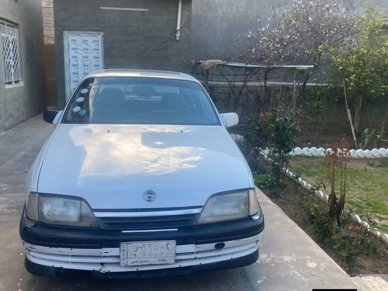 اوبل اوميكا
١٩٩٣
سنوية ٢٩
بأسمي تحويل مباشر
تنتة ودوشمة جديدة
محرك كير ع الفحص
تخم تايرات شاد جديد
لون ابيض صدفي
رقم بغداد مشروع وطني
بلادية السيارة 
نظيفة

السعر ٣٥ بيها مجال
للأستفسار ***********
