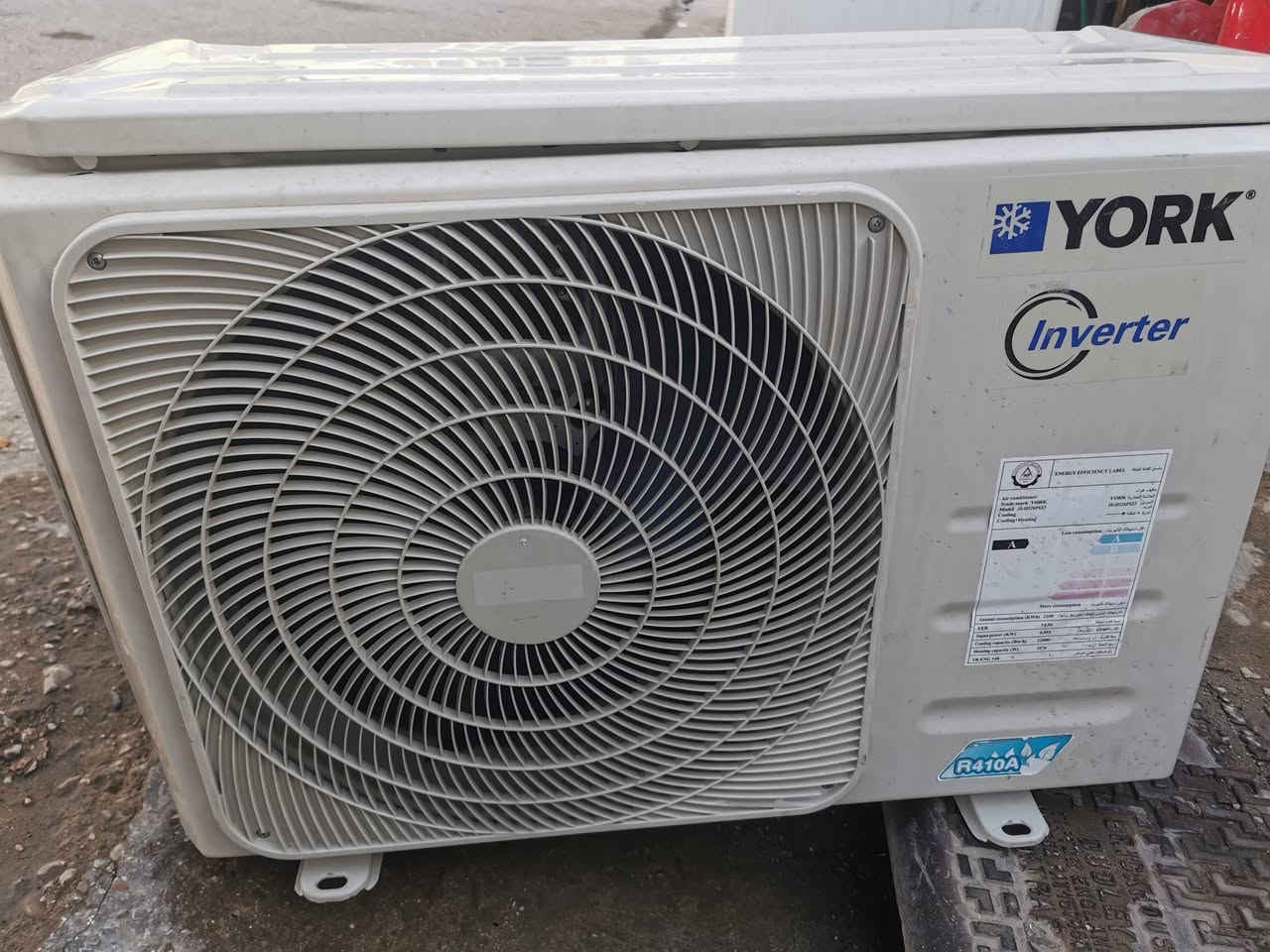 سبلت قطعة خارجيه يورك 1 طن انفيرتر للبيع شغاله عل ضمان بدون غاز اني فليته بيدي وطار لغاز بسبب لغرفه حتركت قيم واخذ 
مكاني الدورة المهدية
***********
