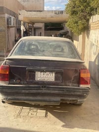 اوبل اوميكا موديل 1992كير نظيف صدر جديد رايدها ب20ورقة بس مشكلتها صاحب...