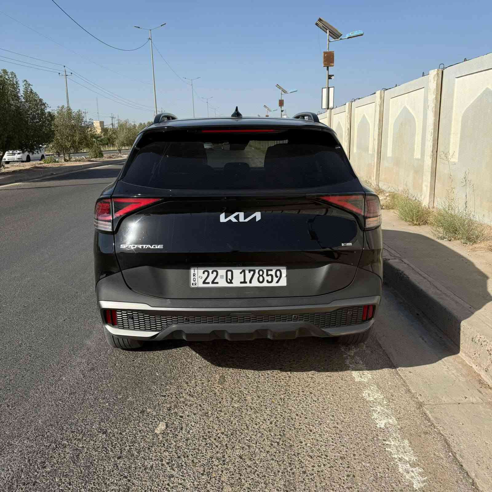 سلام عليكم للبيع فقط متوازي على بيعتها سبورتج 2023
فول مواصفات 
ماشية 53000
حادثها فقط جاملغ امامي ايمن
مكاني نجف للاستفسار ***********
