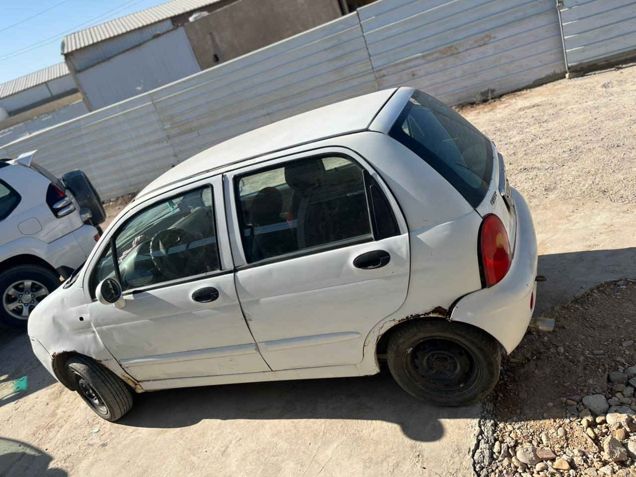 سلام عليكم سيارة خير من الله للبيع السعر 25وبيه مجال ***********
