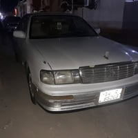كراون بطة • تويوتا كراون بطة • سيارة موديل 1993 • كراون لون ابيض • محر...