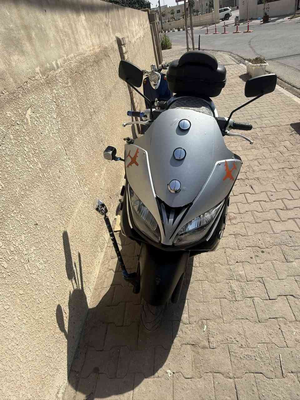 سلام عليكم
دراجة فورزة
0'9
نگره سلف مكينه شرط 
لايت وبگ لايت كرستال 
گزوز رياضي 
دراجه كامله ما بيه نقص 
ولشراي يتصل سعر مناسب  
***********
***********
