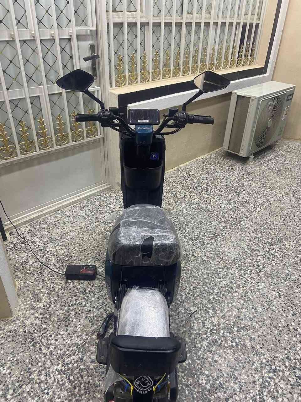 دراجه شحن R9 دراجه نضيفه اي عطل مابيه موديل 25. ماشيه قليل كلش عنوان بغداد جسر ديالى السعر 350 راسلني وسهله     ً. ***********
