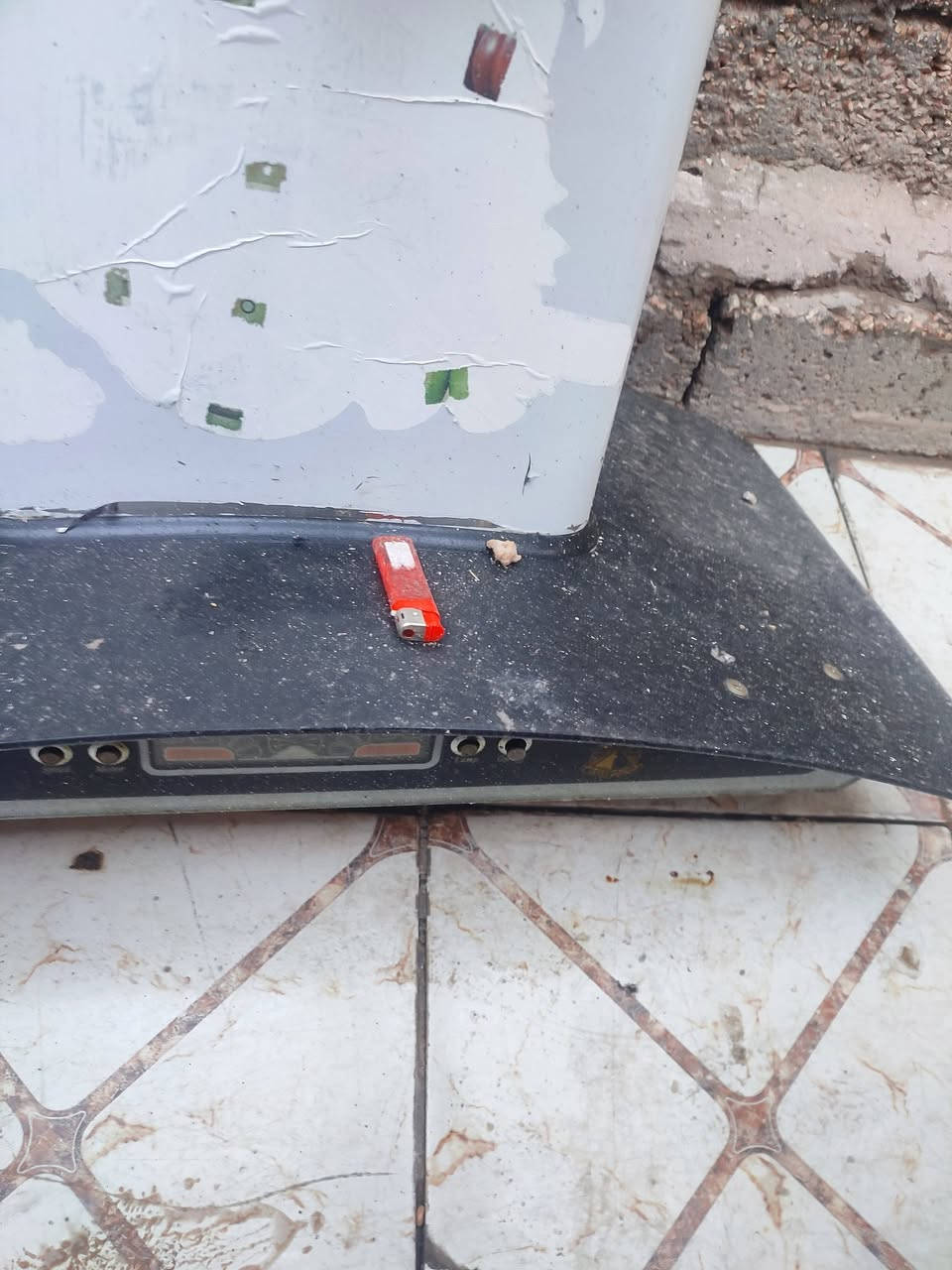 للبيع  كلهن علةفحص  ساحبه تحتاج تنضيف فقط ب 25 و مبرده كلش نضيفه  ب 60


**إذا كنت صاحب هذا الإعلان وتريد حذفه لأي سبب، رجاءا أرسل رسالة إلى الدعم الفني**