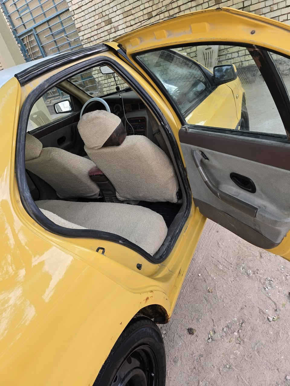 يالله سلام عليكم
سمند 12للبيع رقم كربلاء دولي بسمي تحويل ثاني يوم 
مدفوع هيئه وغرامات تاخذ كامل السنويه ل 30
مكان السياره كربلاء الشبانات السعر 33 وبيها مجال 
*********** اتصل لا تراسل
