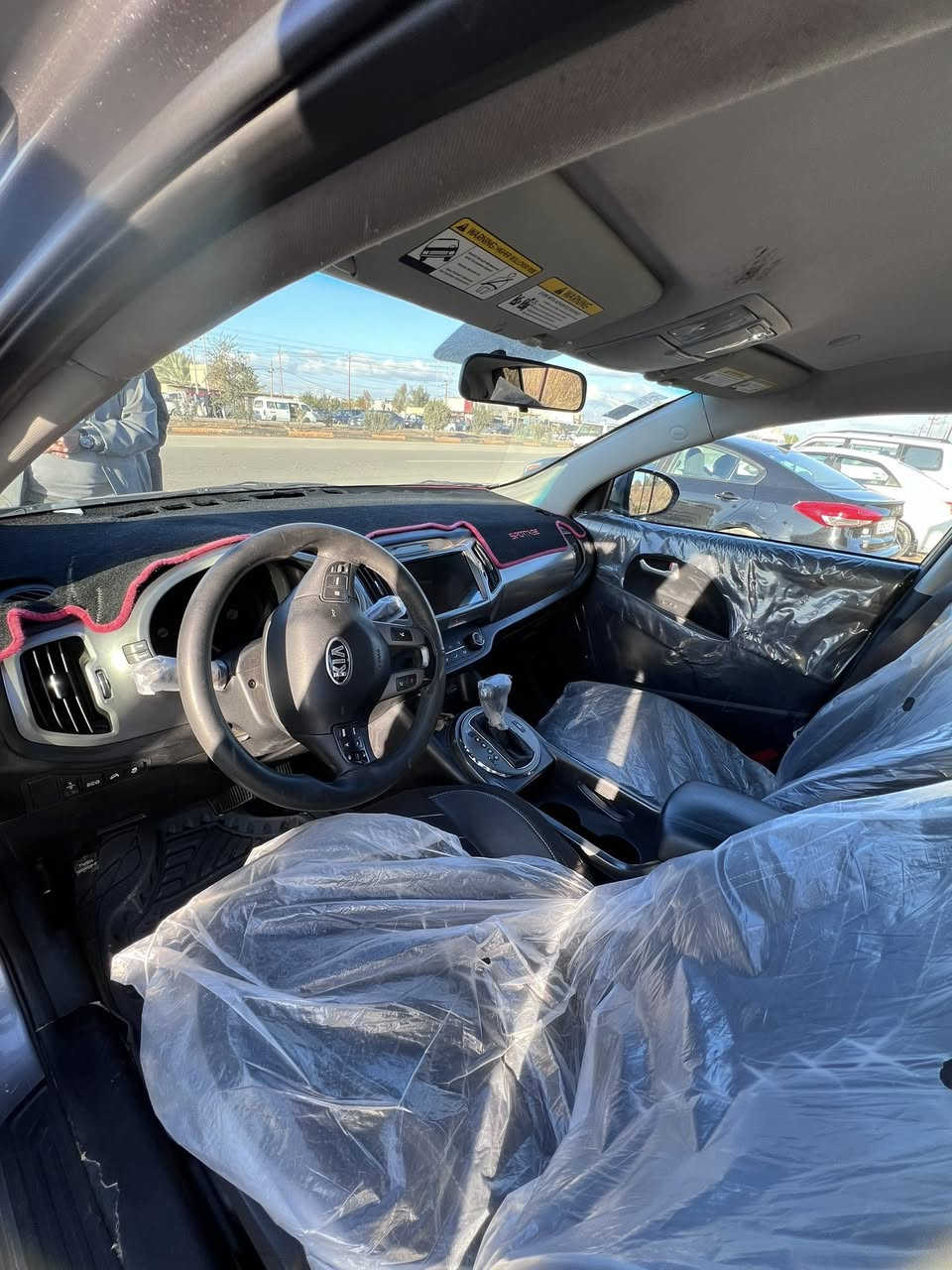 مكلف بالنشر
سياره كيا سبورتج موديل ٢٠١٦ امريكي 
موقعها بغداد 

كلين تايتل مابيهه ضرر ابد 

رقم بغداد جديد 

ماشية 90 ميل 

محرك 2400 gdi

تحكم ستيرن 

دفع رباعي 

كير محرك مكفول 

تخم تايرات جديدة

السنوية لسنة 2028

السعر 142$ بيه محال بسيط 

للأستفسار رقم صاحب السيارة  

***********
