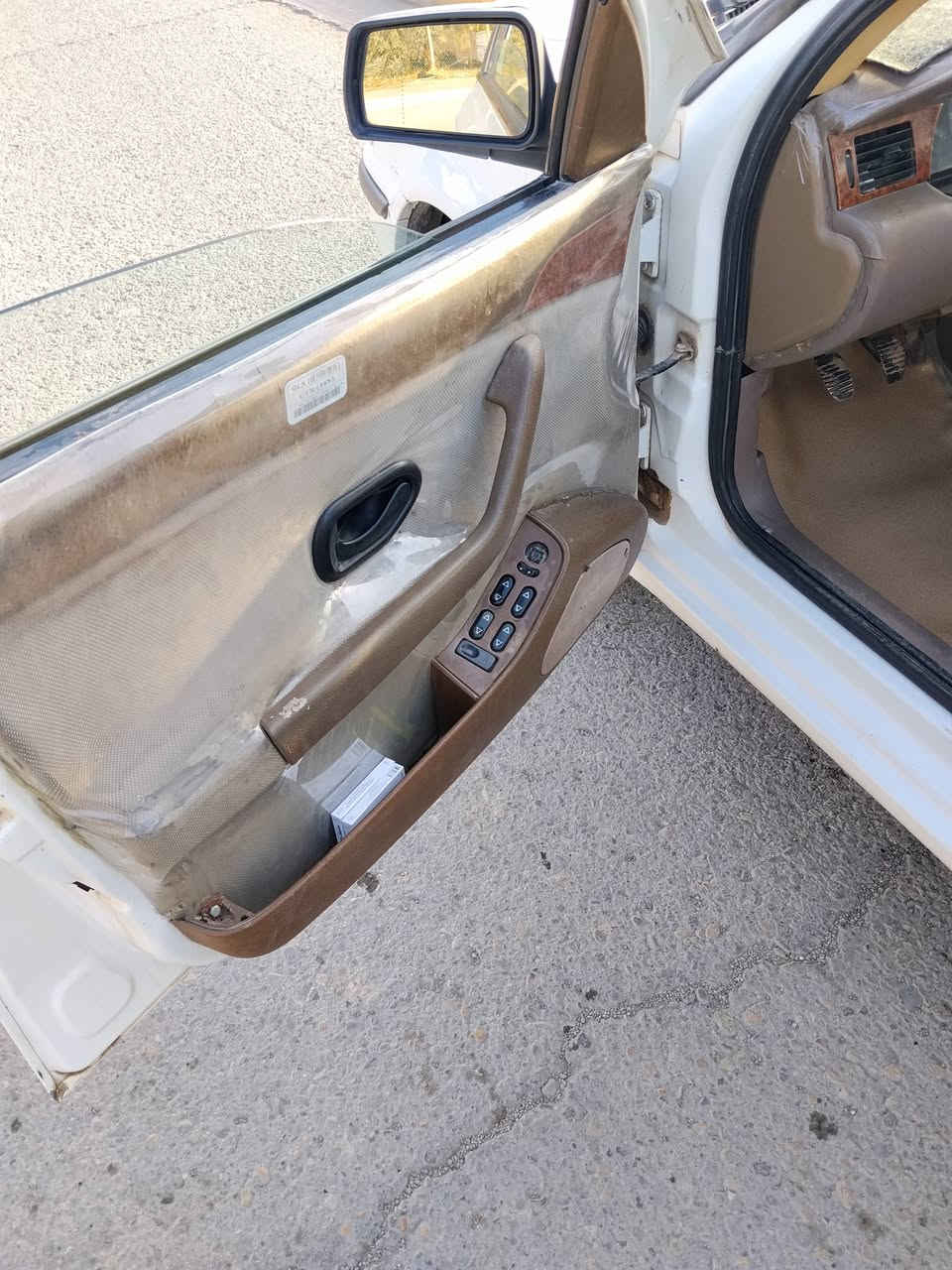 اسلام عليكم سمند مديل 12بيهي بارد بجاملغ الخلفي شبر اولبقيه مكفول من كلشي مكينه كير حداديه تبريد كلهي شغاله مكاني واسط مركز المدينه الشراي يتصل ***********
