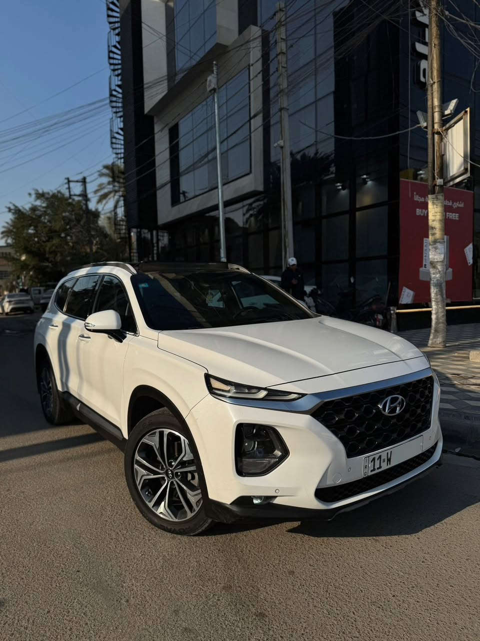 السلام عليكم
سنتافي 2019خليجي
HTRAC
رقم بغداد دولي باسمي
***********
مكاني الغراف ناصرية 
 كفالة عامة من الصبغ
ماشية 71 الف كم
السعر 250 $
فوووول مواصفات
6 سلندر 
گير 8 نمر
7 راكب
نظام ABS
شفتات ستيرن
تبريد شاشة + 3 قطع تبريد
شاحن واير ليس
فور ويل
حساسات أمامي وخلفي
كاميرا خلفية
شاشة اصلية ابل كار بلي
حساس مطر
مري شفط + اشارة مري
بانوراما
بردات سلايت شركة
سقف كنتارا اسود
صندوق كهرباء
هاند بريك دكمة
نظام اوتو هيلد
4 أنظمة قيادة
بك لايت لد + لايت زنون عالي ناصي
كشنات جلد + كهرباء
داخل قرميدي ملكي
ويل كب كروم حجم 19
كشنات أمامي خلفي كهرباء
مانع انزلاق
ثلاجة في الجكمجة
مانع انحدار
السيارة بعدهي بچياسة الشركة والشراي بيه خير ويدلل 
***********
