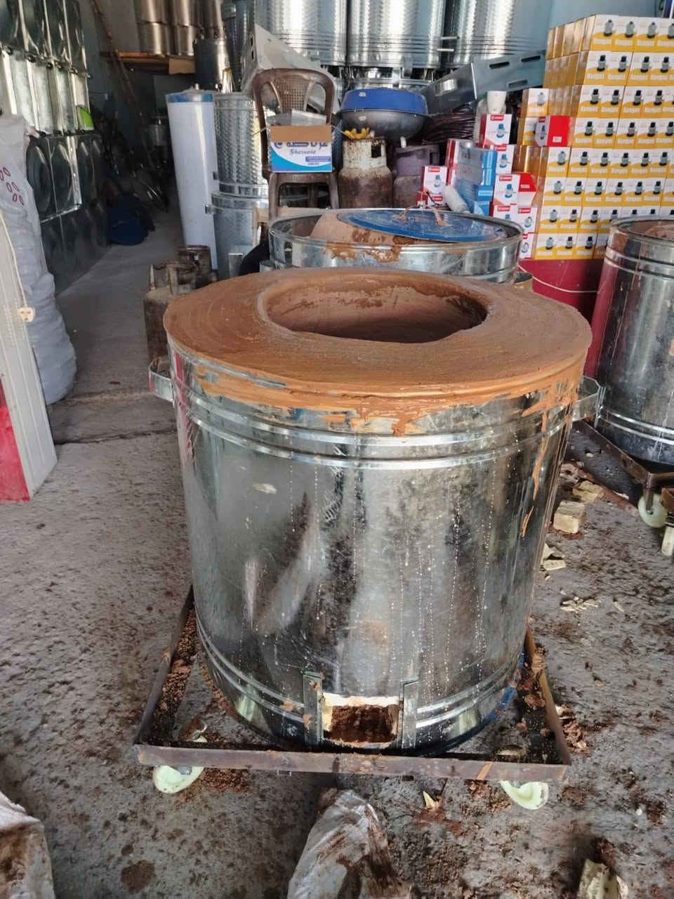 لكثره الطلبات على التنور الطين 
وفرنا افضل نوعيه مع الضمان 
يوجد توصيل 
واتساب ***********
