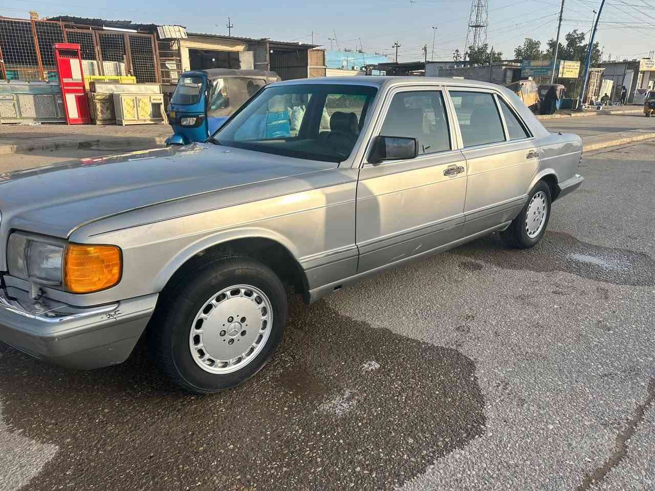 مارسدس جانبو مديل ١٩٩٠ فول مواصفات حداديه جديده كصه جنطه شغل باجات 
مكان عماره
سعر 55
.مكان عماره
***********
