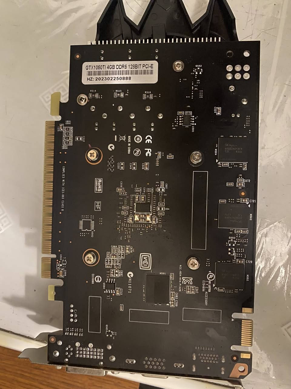 سلام عليكم
كارت شاشه للبيع 
قيم واخذ جديد بالباكيت 
***********
