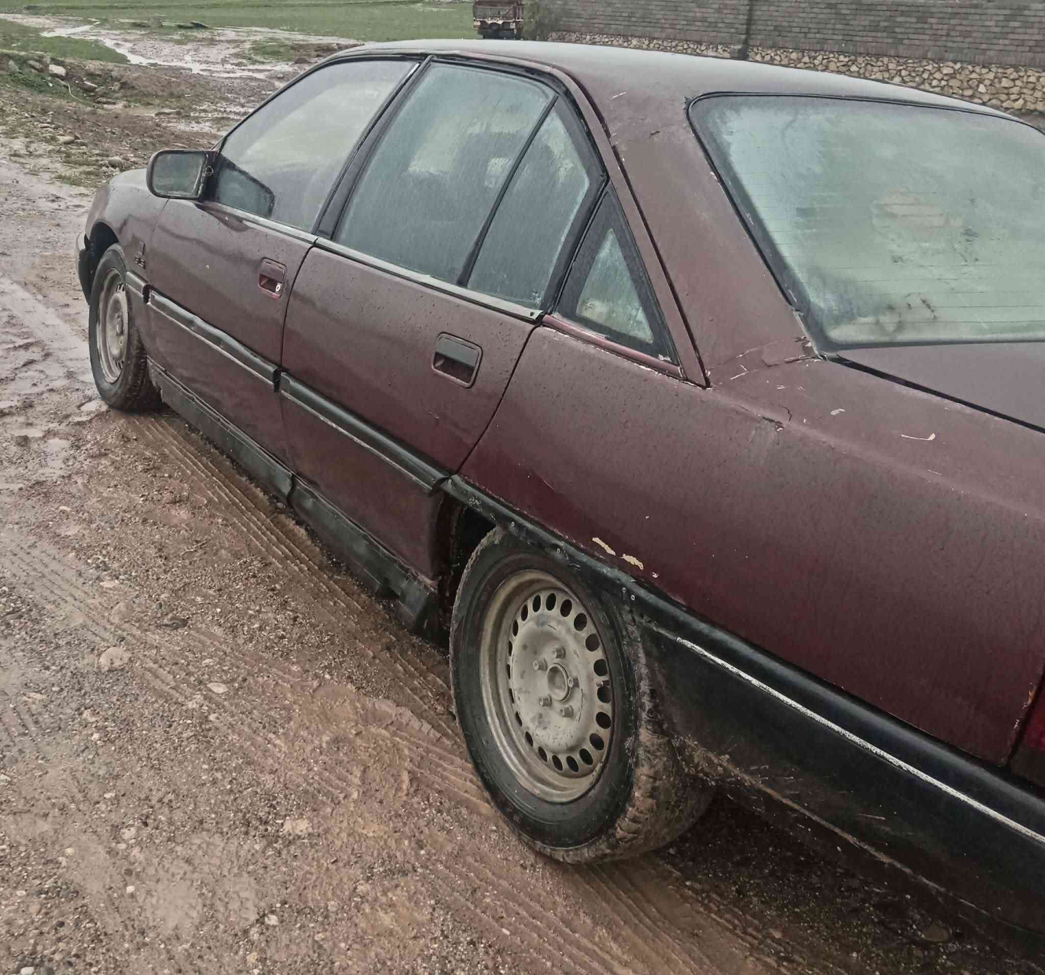 السلام عليكم  اوميكه للبيع  20موديل 89 كوبون السعر 17مكلف بلنشر/***********
