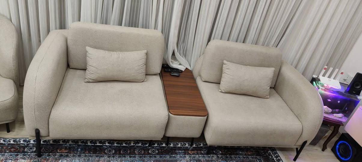 تاقمی میوان کەم بکارهاتوو وەکو تازە وایە  شتێکی تا بڵی جوانە مۆدیل و شکڵی تورکیە. ئێرانیە ئیسفجو تەختە و قاچی دەرەجە یەکە زۆۆر بێعەیبە  تەپڵەک و مێزی ناوەڕاستی لەگەڵە ٦ گەڵا سلێمانی السليمانية, العراق


**إذا كنت صاحب هذا الإعلان وتريد حذفه لأي سبب، رجاءا أرسل رسالة إلى الدعم الفني**
