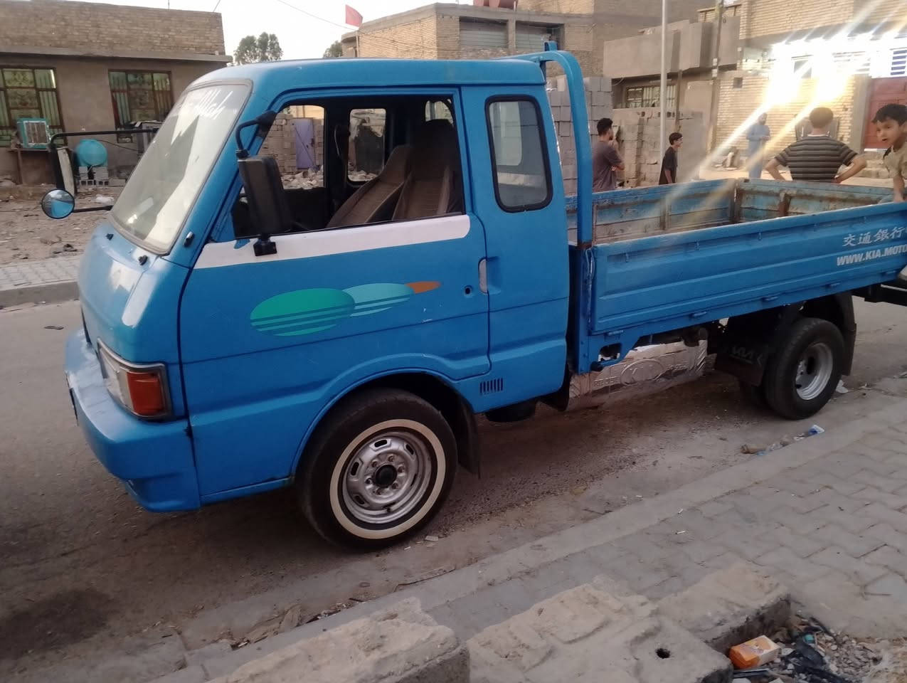 سلام عليكم كيا البيع مديل 94 ابيع بدون ارقام مكفواله من ضربه وكير ومكينه وشاصي تخم تاير جديد حداديه جديده العنوان بغداد سعر 28 رقم الهاتف ***********
