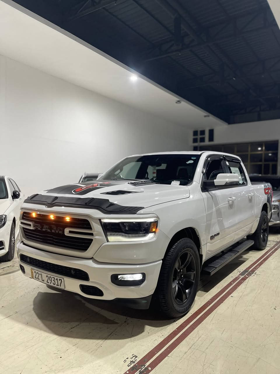 يالله رمضان مبارك أعاده عليكم بالخير والبركة 

دوج رام فئة GT دخول جديدة على إيدي اني مرقمها فول ماعدا الفتحة

رقم اربيل تحويل مباشر 

بدون ايرباك وبدون شواصي وبدون دواخل 

فقط قطعتين رش جاملغ مال سايق و جاملغ خلفي جهى يسرى رش كلير 

سيارة عليها نصبة هاووون 

ماشية 13 الف حقيقي بعدهي جديدة 

مكانها بغداد معارض النهضة 

*********** 

بيع او مرواس 🌺🌺🌺🌺🌺🌺🌺
