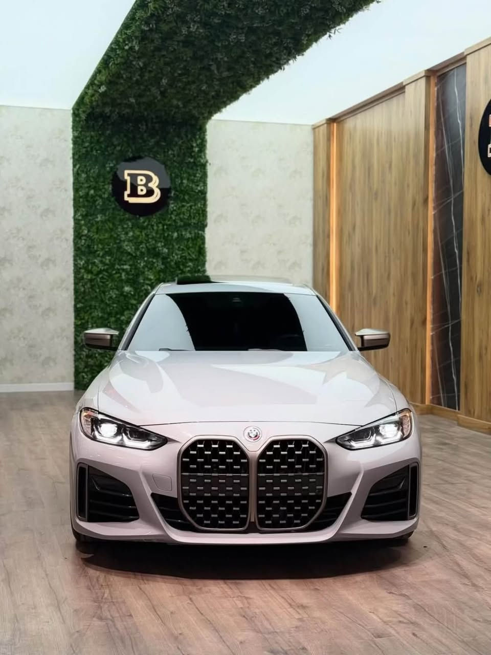 السلام عليكم
للبيع M440i Grand Coupe یعنی ٤ ابواب موديل 2023 ماشية 34 الف مایل فقط

معاملات زجاج %80 

حادث السیارة ٣ قطق و نس بیها سقف شویە pdr بصیت

السيارة ٦ سلندر فول مواصفات B58
تعدیلات :
air intake 
downpipe 
charge pipe 
valvetrnoic exhaust system
ادوات شرکە موجود 

Vin : WBA63AW04PFN55049

السعر 36,000$ مجال

***********
