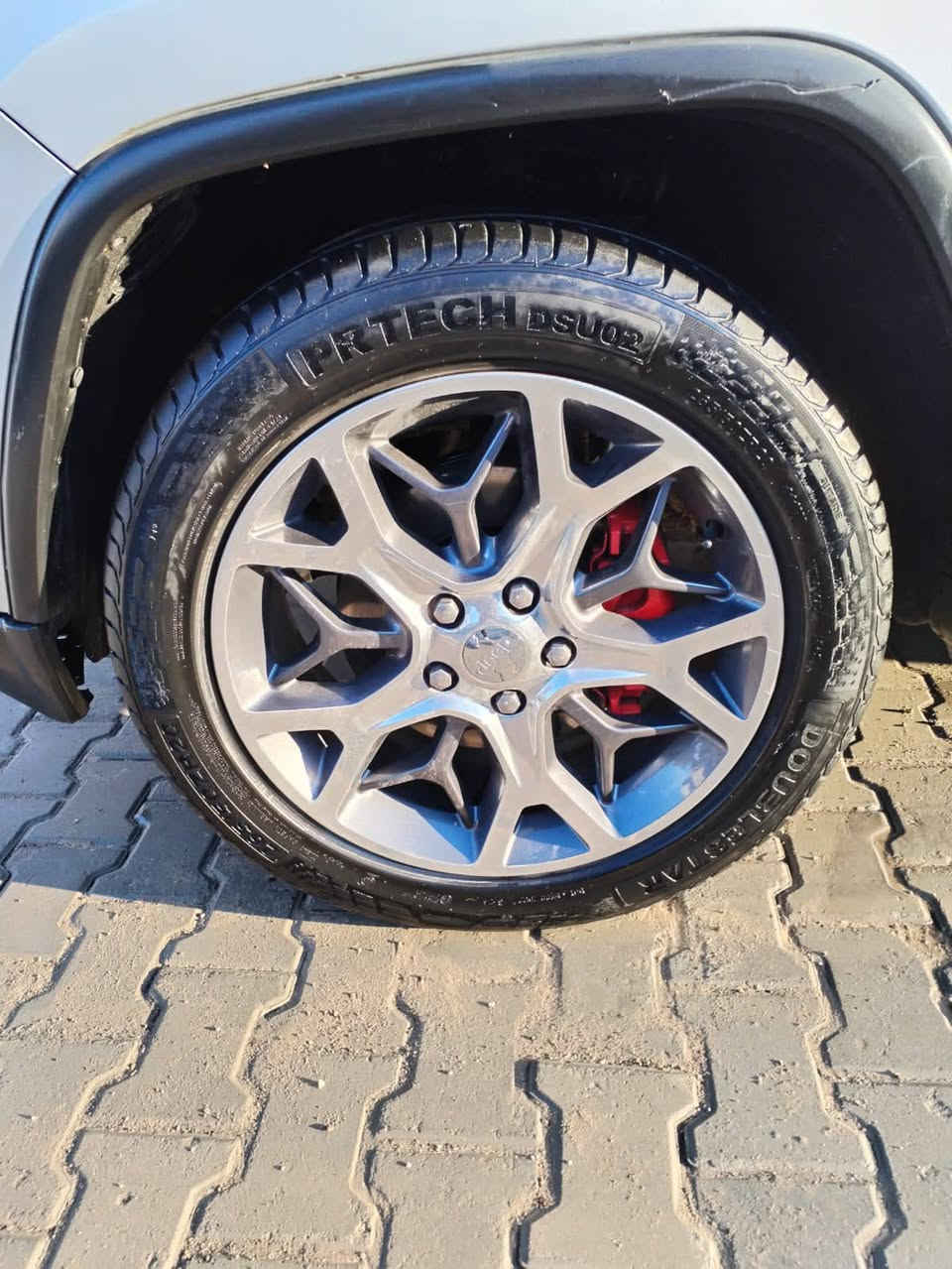 جيب لاريدو موديل 11 صبغ بدون حادث/بغداد 
***********بغداد اىو غريب
السعر 163
