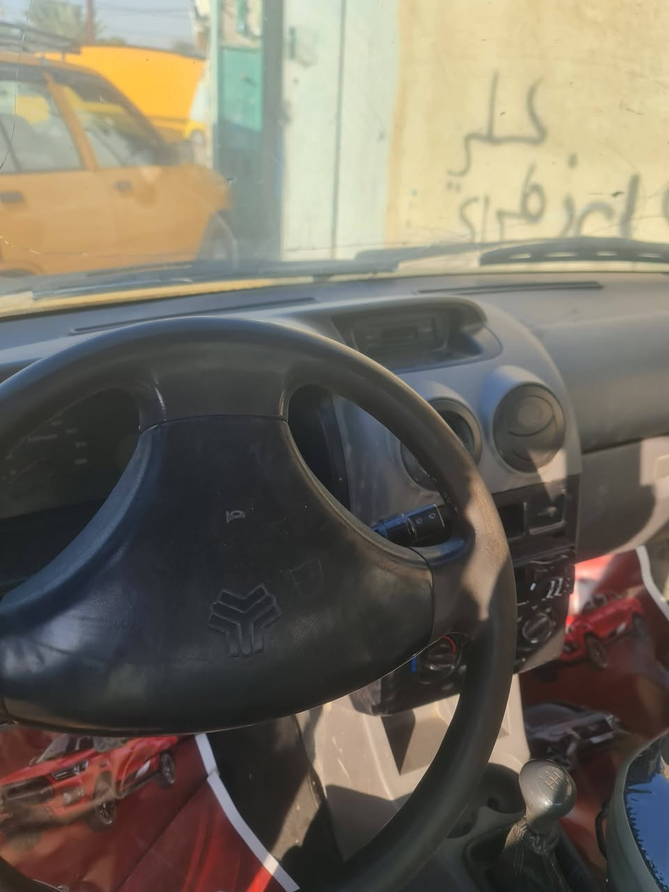 السلام عليكم مديل ١٢ سيار جاهز لسعر ١٩ ورق مكان بغداد شهداء البياع ***********
