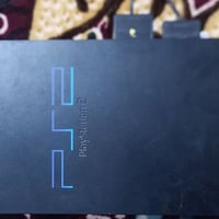 بلاي2 • مستعمل قليل • 2 جويستك