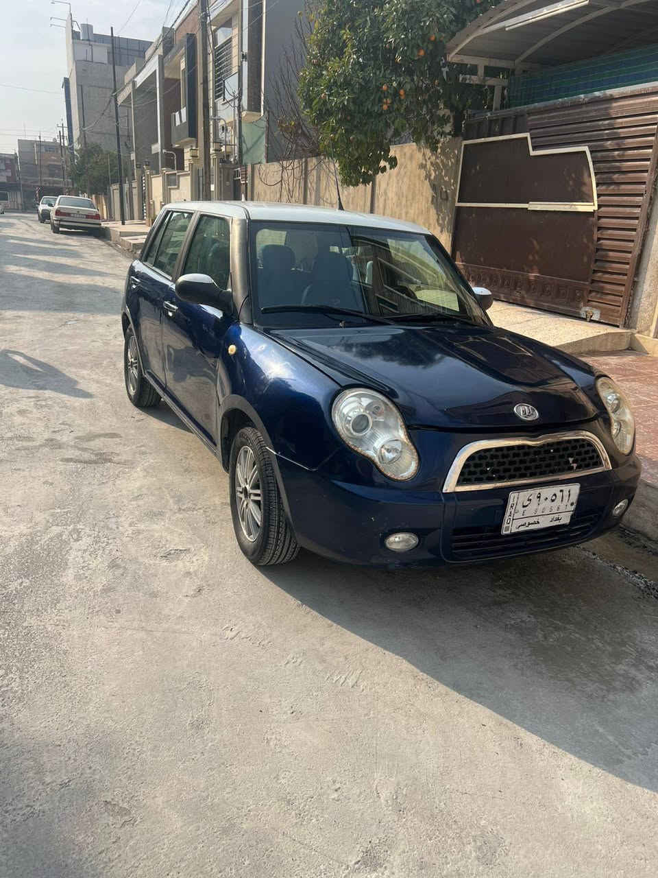 السلام عليكم ليفان مستر بين موديل 2013شرط التحويل من الموصل رقم بغداد باسمنه مكينه شرط كير شرط طخم جديد باتري جديد تبريد وتدفئه شرط سياره بيه ثلاث قطع صبغ بس أبيعك حزام غير متواجد عل الفيس مكاني موصل الجانب الايمن الاتصال على ***********
