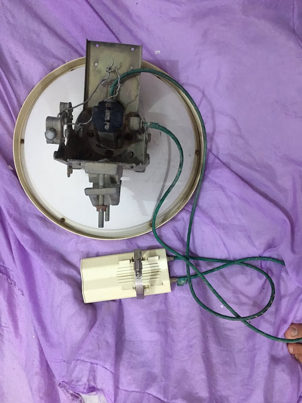 نانو :-روكتة ام فايف rocket M5
نظيف وجاهز  سعر 125  للاستفسار لاتصال ***********
متوفر مسنجر
