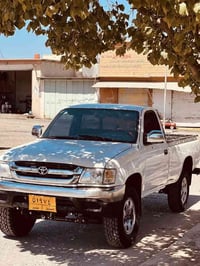 سلاو هاوریان تۆیتا هایلۆکس بۆفرۆشتن.  سەیارەکە کامل بۆیاخە مۆدیلی ٢٠٠٤...