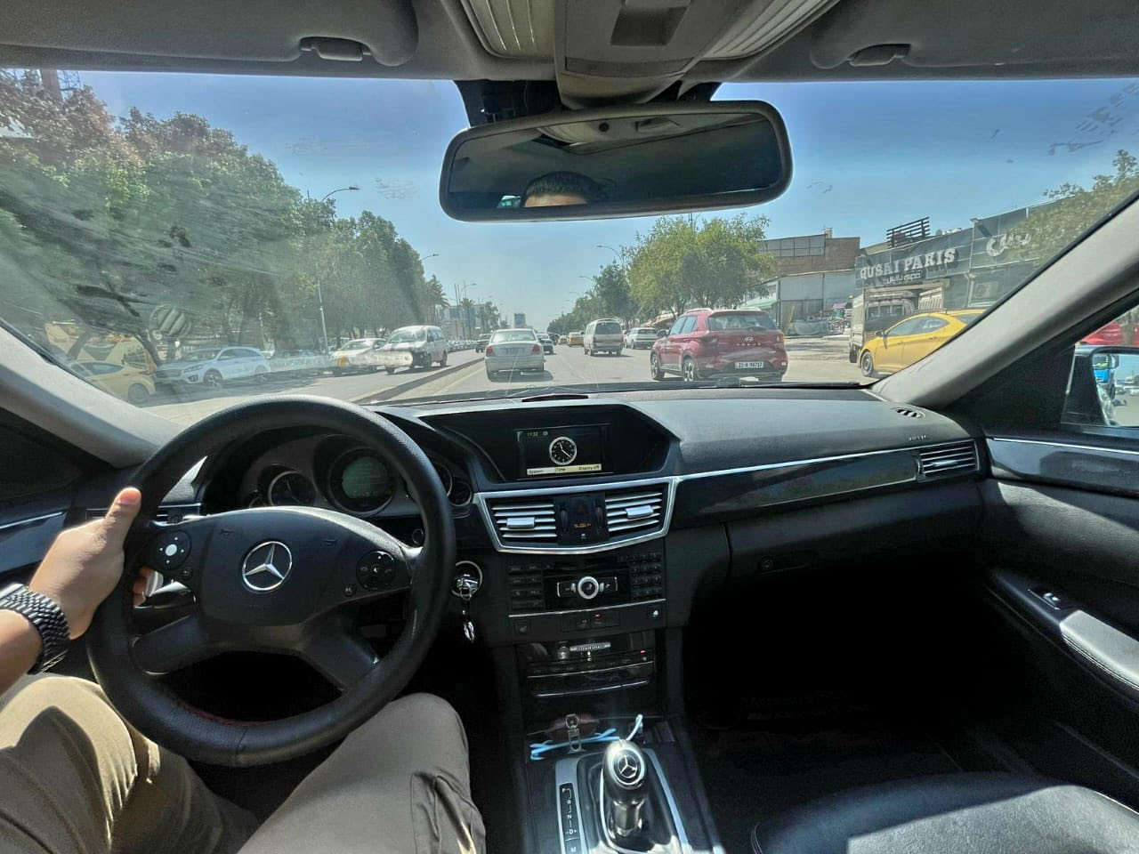 السلام عليكم
للبيع او المراوس مارسيدس E200 2010  فول مواصفات الضرر 4 قطع صبغ الممشى 260 الف مكان بغداد نفق الشرطة 
للتواصل: ***********
السعر ١٤٠ وبيه مجال
