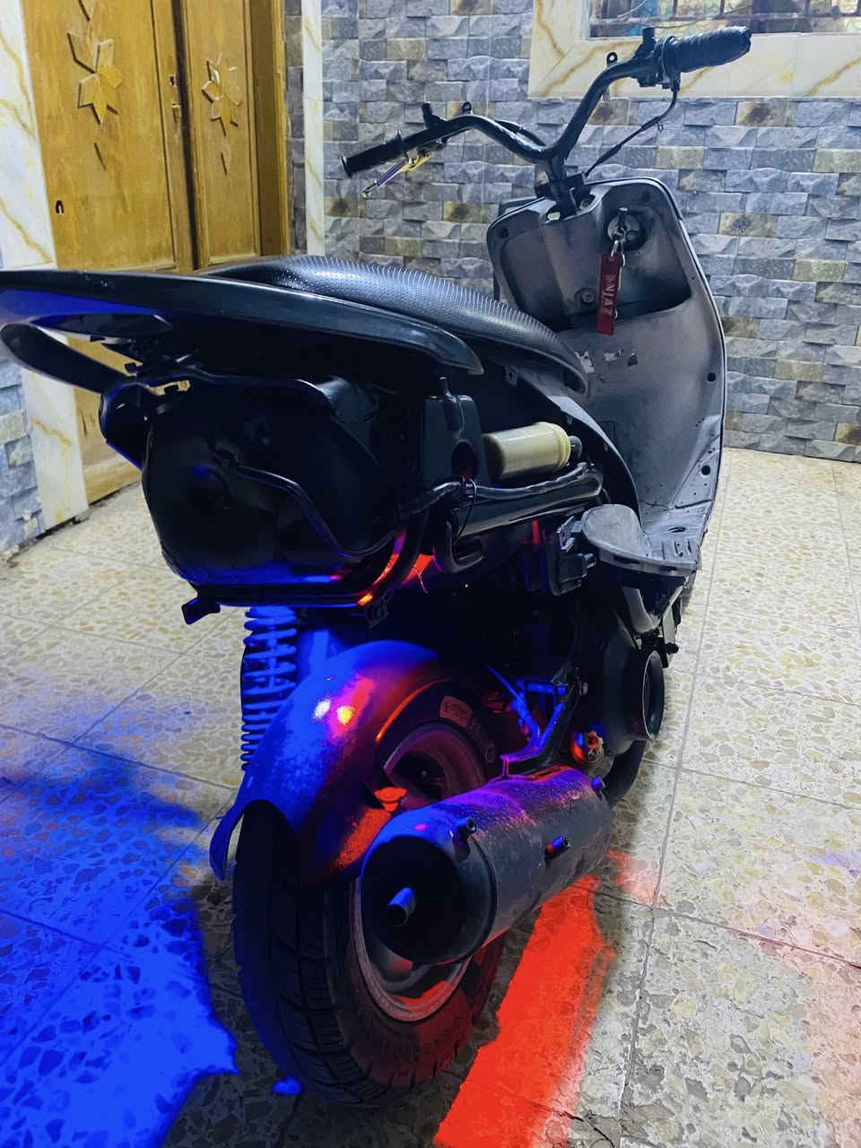 السلام عليكم دراجه ماكس منغولي غراضه كامله كهربائيات كلا شغاله دراجه مفتوحه مبدل فقط ولفات الغراض كامله من لايت البك لايت النضافه كدام عينك شلعه معدل الشراي خاص او يتصل عل رقم ***********
