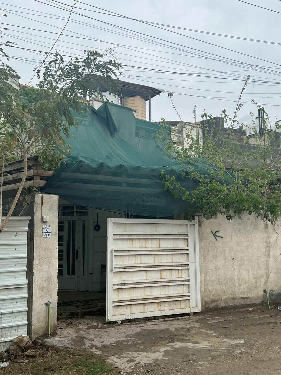 بيت زراعي للبيع سند ٢٥ الجزيره السياحيه /نزلة كميره/فرع اسواق اسماعيل. مساحه ١٤٠ م يحتوي غرفتين وهول واستقبال ومطبخ وحمامين داخلي وخارجي
للاستفسار ***********
