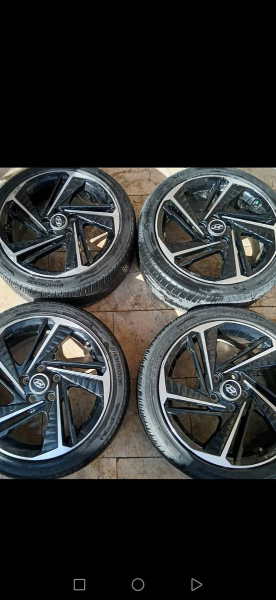 سلام عليكم للبيع طخم او مفرد حجم 18 قياس 235 على 40 سعر 500 الف


**إذا كنت صاحب هذا الإعلان وتريد حذفه لأي سبب، رجاءا أرسل رسالة إلى الدعم الفني**