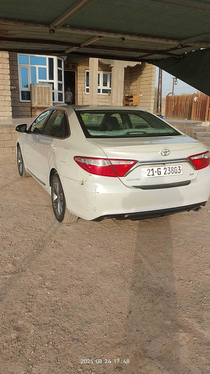 السلام عليكم
كامري للبيع سياره موديل 2017
وارد امريكي اللون ابيض لؤلؤي 
رقم شمال الجديد السياره ضررها قطعتين
 شرط بدون دواخل
گير محرك شرط مامفتوح 
مكان السياره الشرقاط 
سعرها 175$ 
***********
