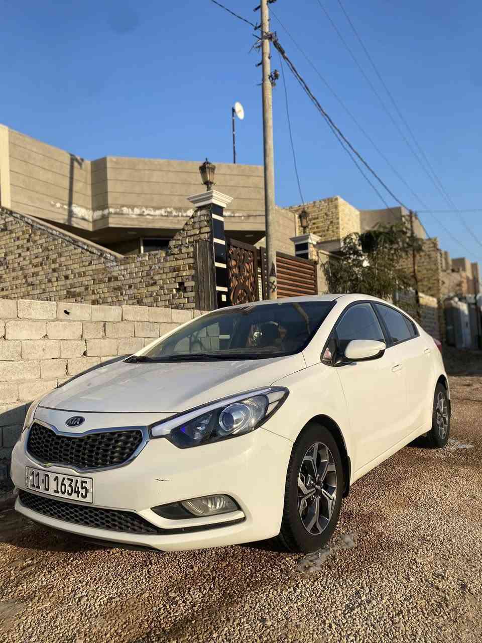 السلام عليكم
للبيع سيراتو موديل 16 خليجي رقم بغداد دولي بأسمي السياره قطع صبغ فقط مكان ديوانية سعره مناسب ***********
