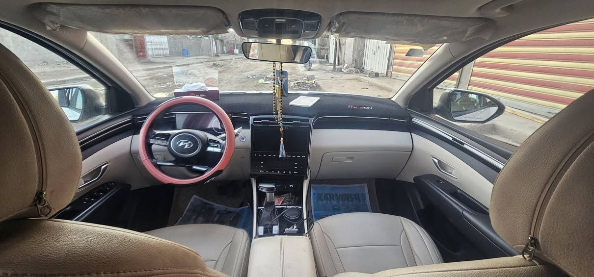 توسان 2024 خليجي فول مكفوله  ماشيه 19 الف بغداد  السعر 238  \ ***********
