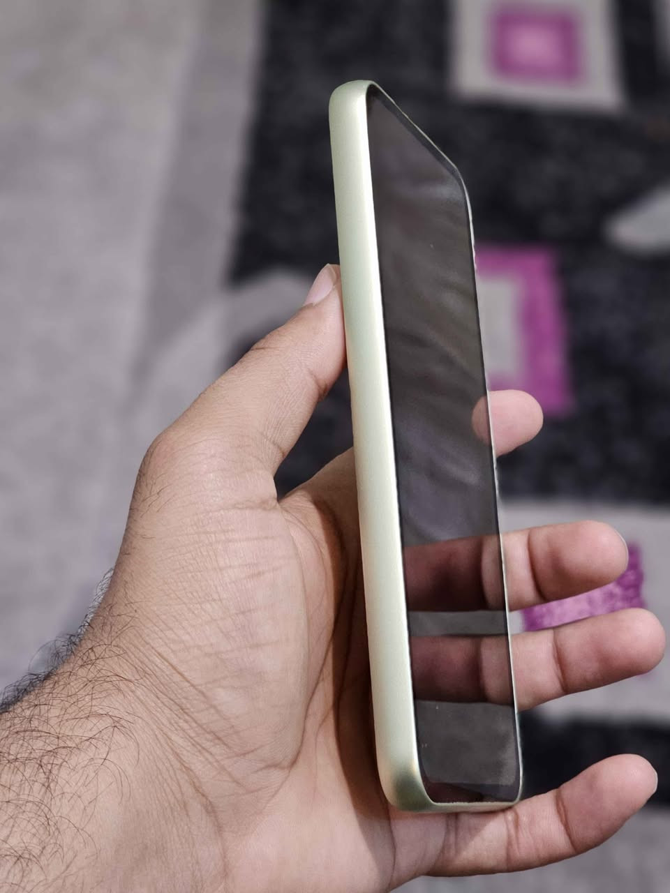 موبايل كلكسي A54 5G  شرق اوسط دبل شريحه عربي ذاكرته 128 والعشوائيه 16 
معالج Samsung Exynos 1380
 ببجي 60 فريم فول سلاسة 
يدعم الشحن 25W واط  كامل ملحقات عدا الكارتون 
نظيف كلش ومكفول من كلشي

سعر خاص 
 مكاني نجف رقمي *********** النجف, العراق
