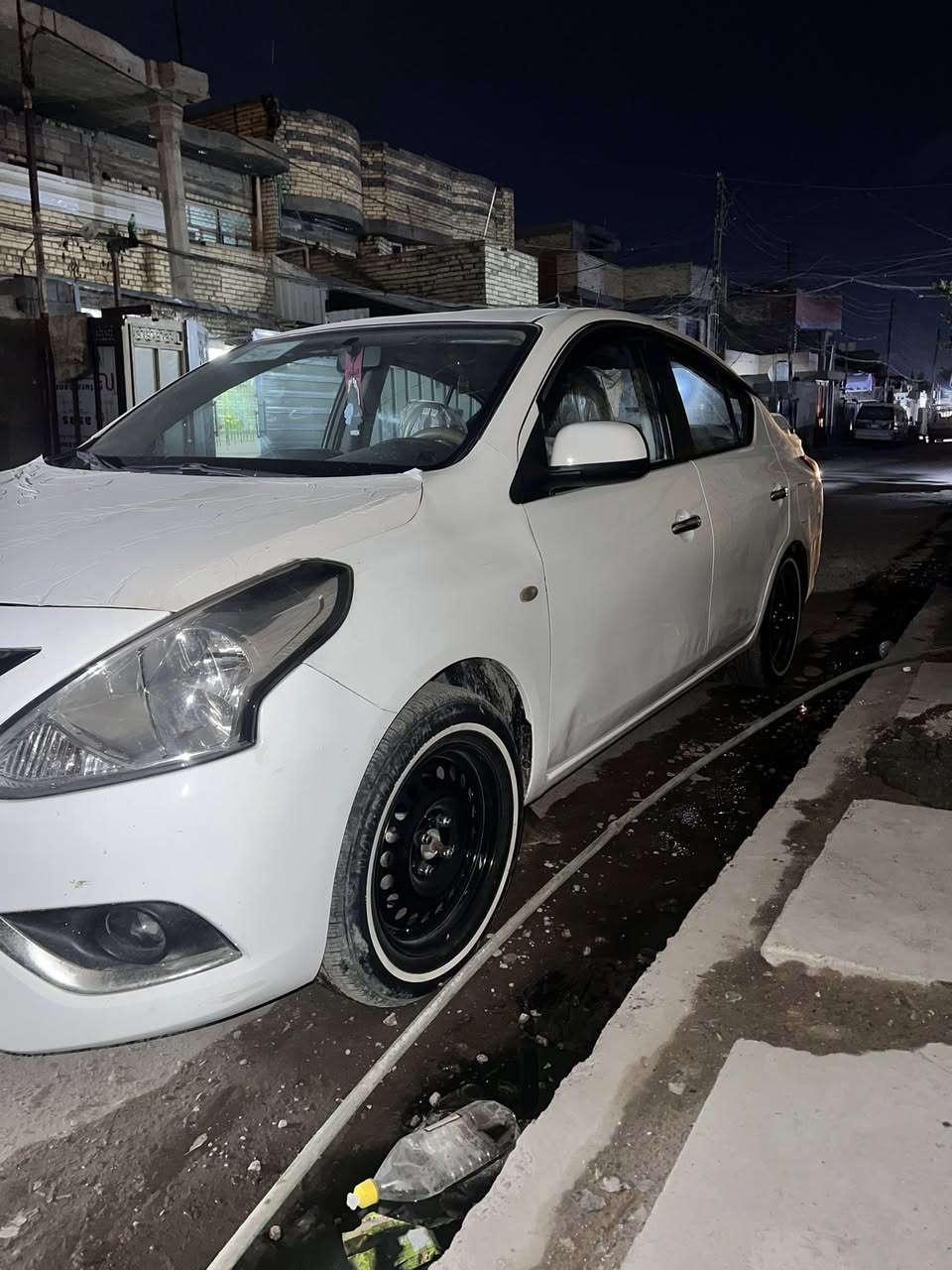 السلام عليكم عندي نيسان صني موديل 2022
رقم بغداد تحويل ثاني يوم بسمي ماشيه 5000الف
كل نقص ما بية تبريد ثلج كامله السيارة بية دعامية 
وبارد بل يساره كدامك السانور بل صورها مكاني بغداد
العبيدي السعر 105 قفل الهاتف ***********
