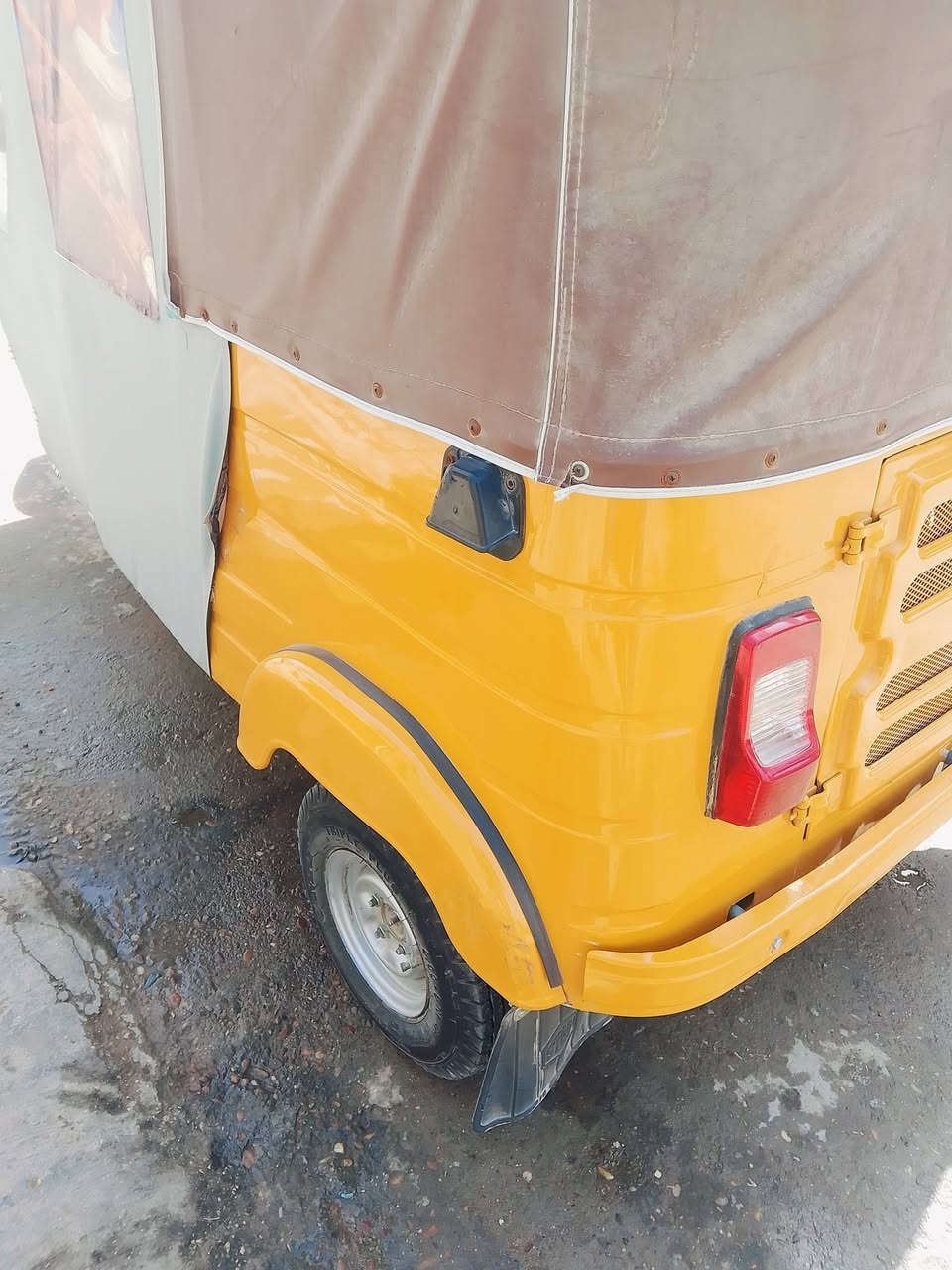 سلام عليكم
تك 2020شهر 12/مرقمه رقم وسنويه انكليزي 

تكتك معمرة جديد تعمير درجه اوله تكتك احلى من صور وبسمي شوكت متريد احولك 

رقم /***********/عنواني الشعب مقابل سماء بغداد 

تكتك عارضهه 6750وبيهه مجال واشلع عيوني
