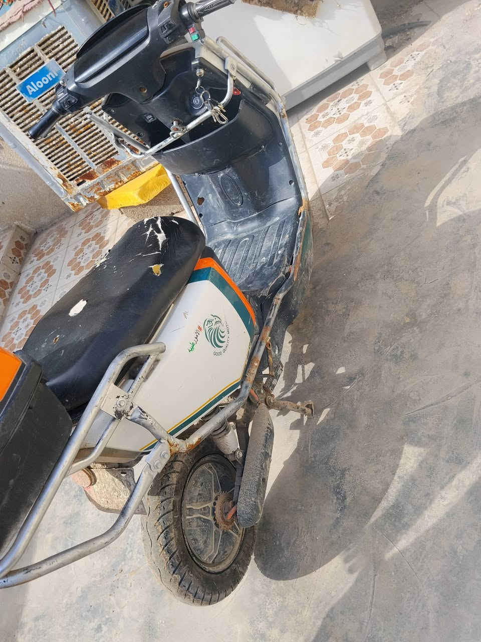 السلام عليكم دراجة موديل 2024 الدراجة نضيفة خير من الله بطاريات جديدة 7 بطاريات تمشي حقيقي 80 الملف مالتهة اصلي. السعر 275 وبيهة مجال اتصال واتساب ***********
