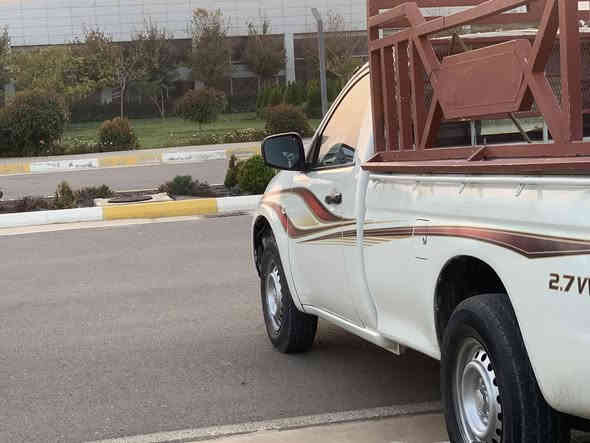 قە زافی مۆدیل 2010 هە موگیانی لە سر دەقە ی شە ریکە ماوە گێڕو مەکینە ی بەشەرت دە عمولێ درە وی نیە ماڵی دۆستە ساغ سیارە کە  هێجی نیە ژم ***********؟؟؟؟***********
